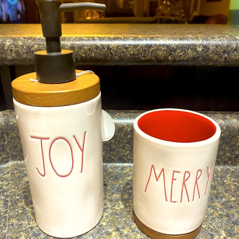 🎄NEW Rae Dunn Joy and Merry set 🎄